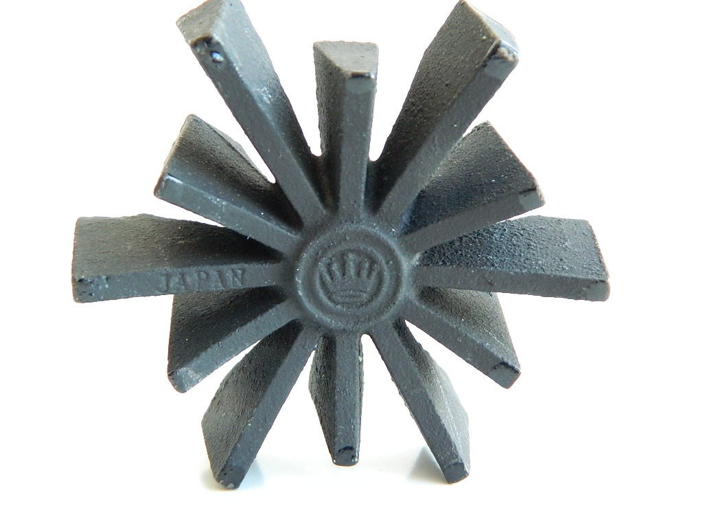 Danish Modern Black Cast Iron Spider Candle Holder Made in japan for Hallmark