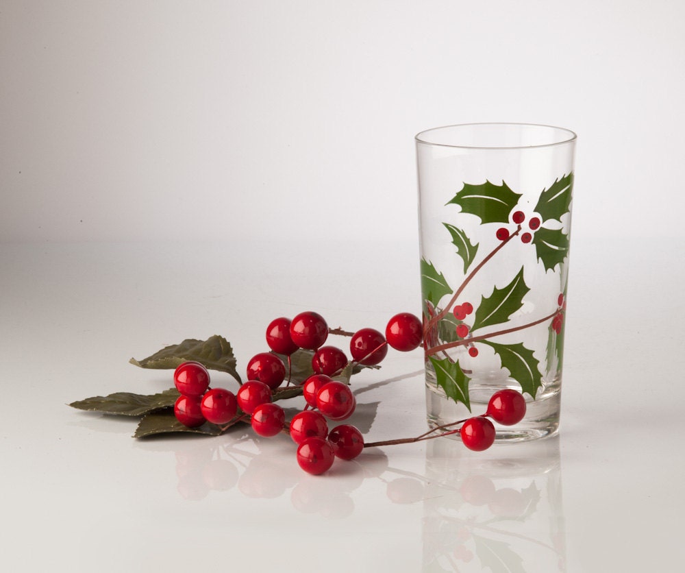 1950's Federal Christmas Glasses Holly and Berries - Set of Six Tumblers - fallaloft