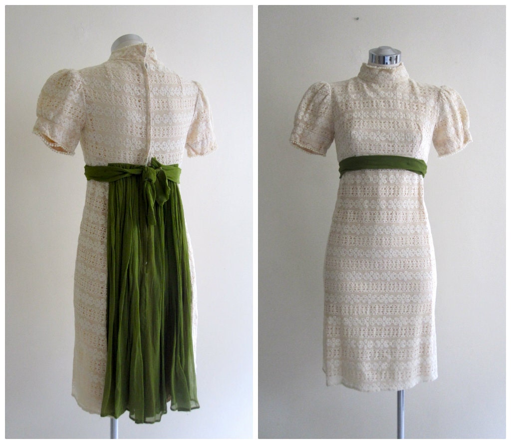 SALE Vintage 1960's Lace Dress // Cream and Green Crepe Empire Waist // xs