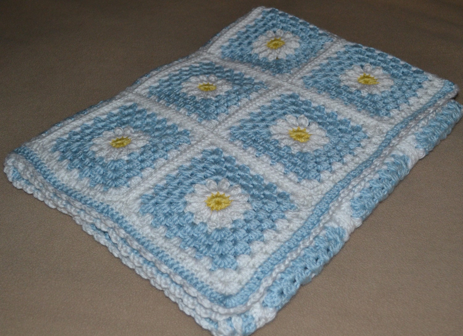 Daisy Granny Square Afghan