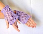 Women's fingerless gloves lilac lacy hand warmers lavender light purple soft sparkly glossy lace ruffles shell stitch medium size