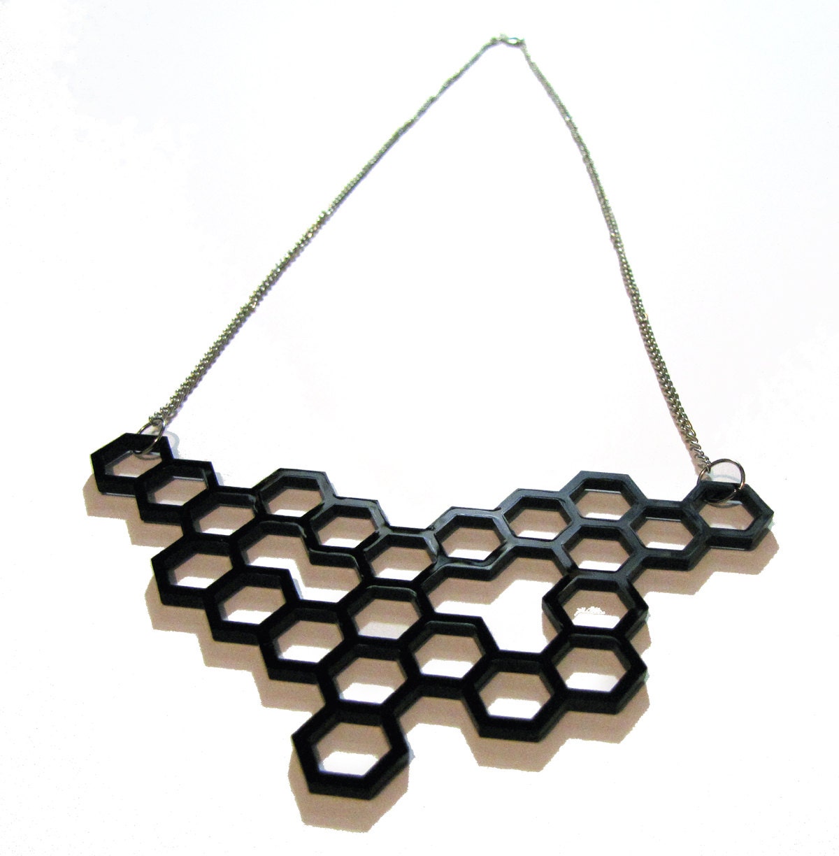 HONEYCOMB NECKLACE