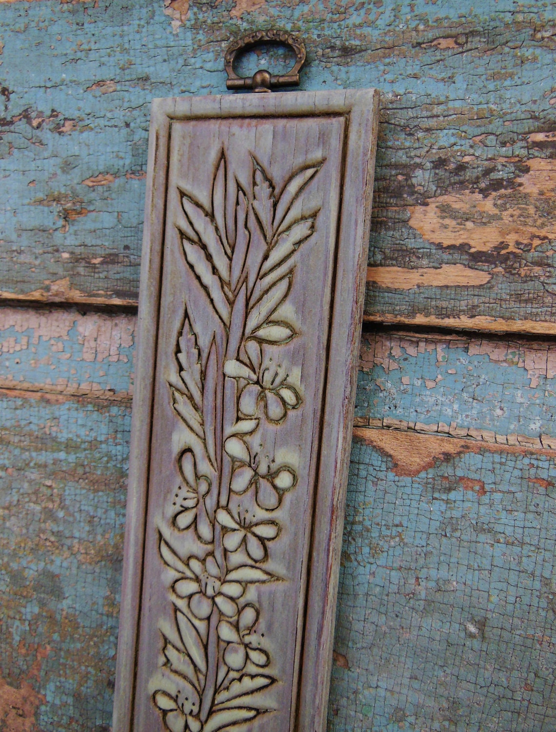 Floral Wooden Carved Wall Hanging
