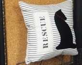 Decorative throw pillow cushion cover with black cat applique