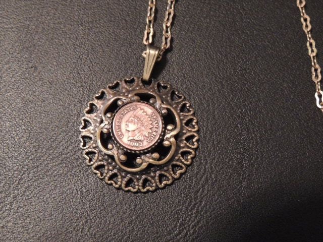Vintage boho Necklace Indian Head Penny Pendant on Chain (sn 708)