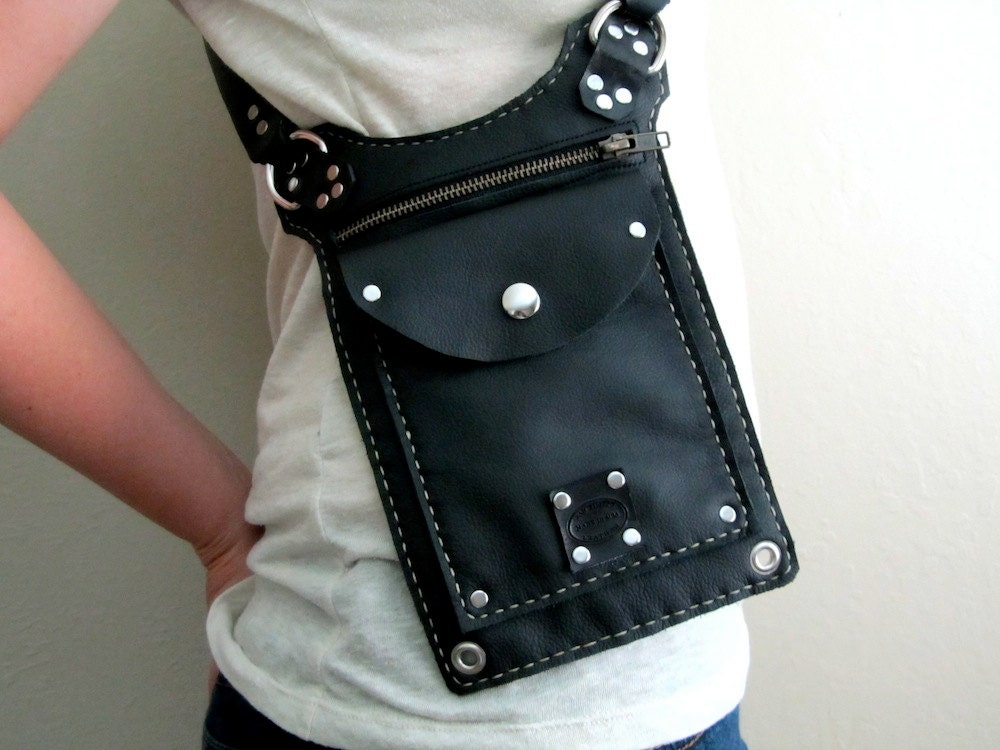 Road Warrior Unisex Black Leather Travel Bag Hip or Shoulder