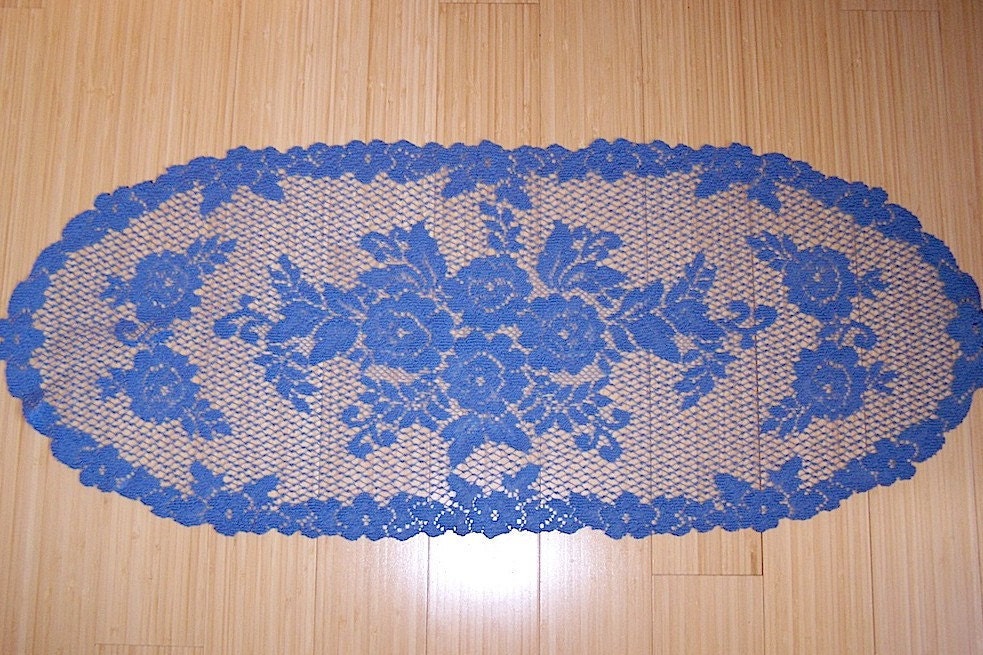 Vintage Dutch Delft Blue Rose Traditional Table Runner