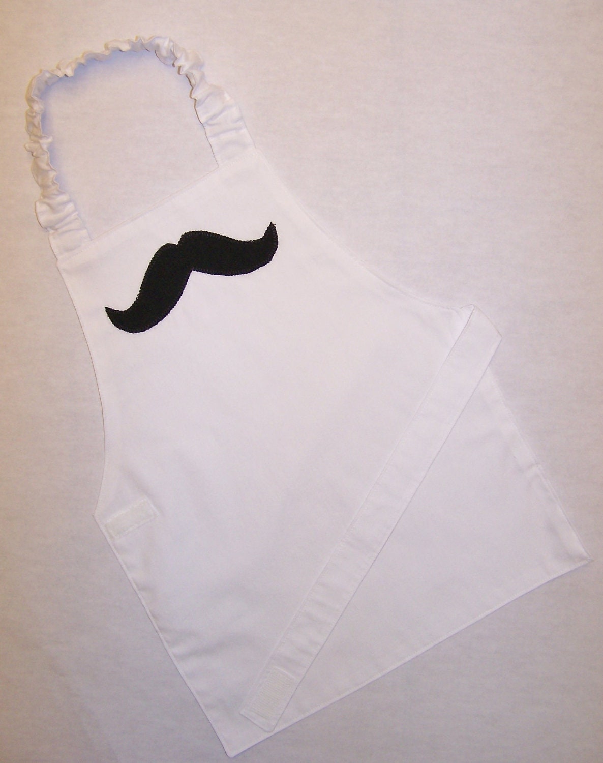Moustache mustache applique apron black white Montessori style bakers apron baking grilling tailgating BBQ apron Velcro closure elastic neck