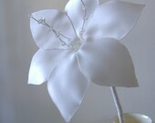 Gorgeous Handmade Lys Wedding Bouquet Flower in Bridal Satin with Crystal Stamen Center on a Ribboned Wire Stem