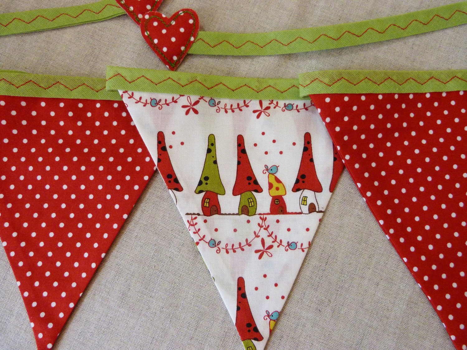 Christmas Bunting banner in sweet "Fairy Houses" fabric Perfect for holiday parties Over 8 ft long (excl. ties) with 12 flags READY TO SHIP Il_570xn