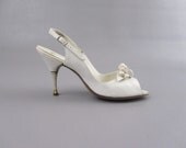1950s Wedding Dress Shoes Peep Toe Polly Heels in White & Gold 8