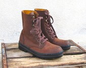 Vintage Distressed Tan Nubuck Leather Lace Up Boots by Ladies Size 5.5