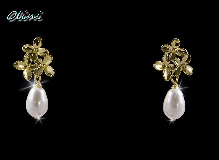 Bridal Earrings, Orchid Collection - White Swarovski pearl earrings in gold - pick your pearl color