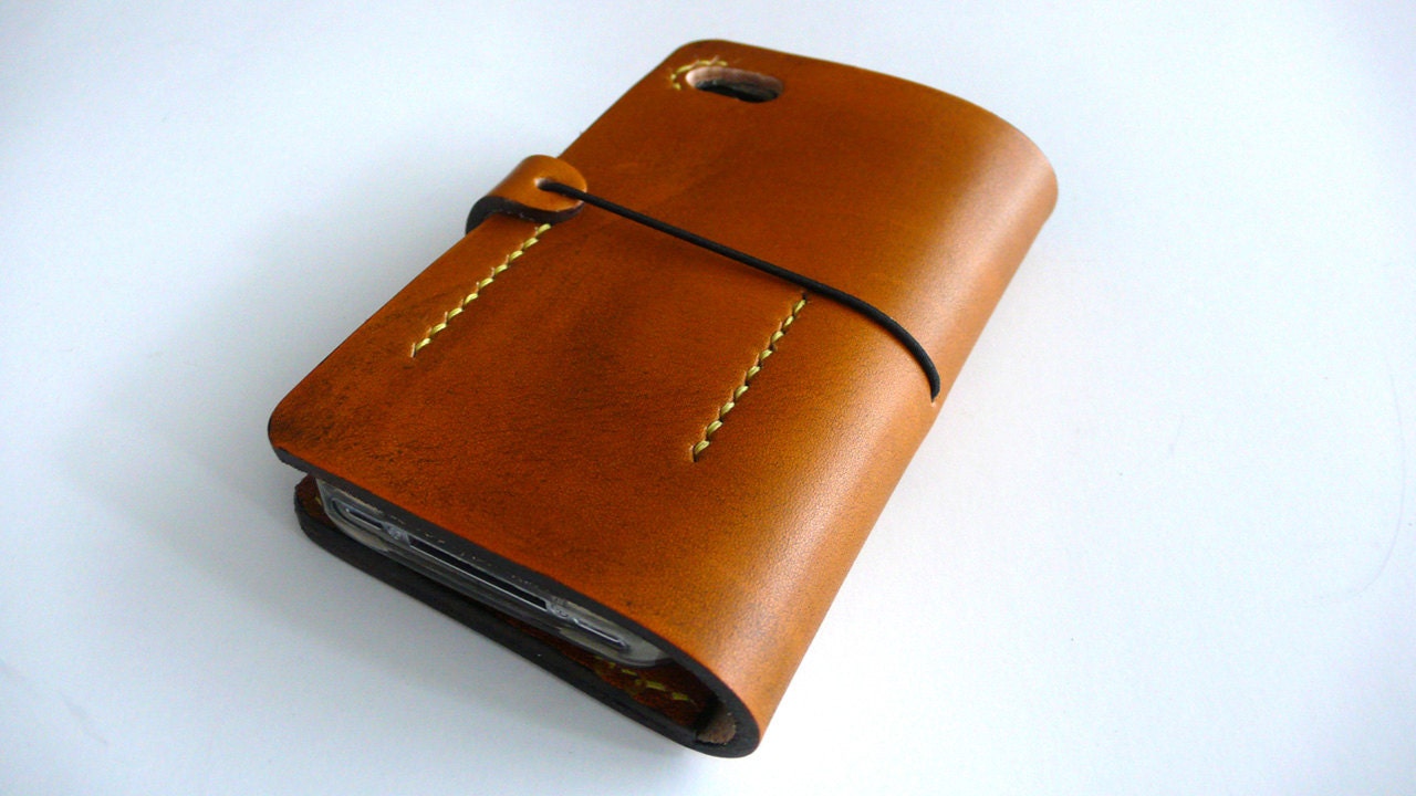 Hand-Stitched iPHONE 4 / 4s WALLET with Silicone Case (Free Monogramming)