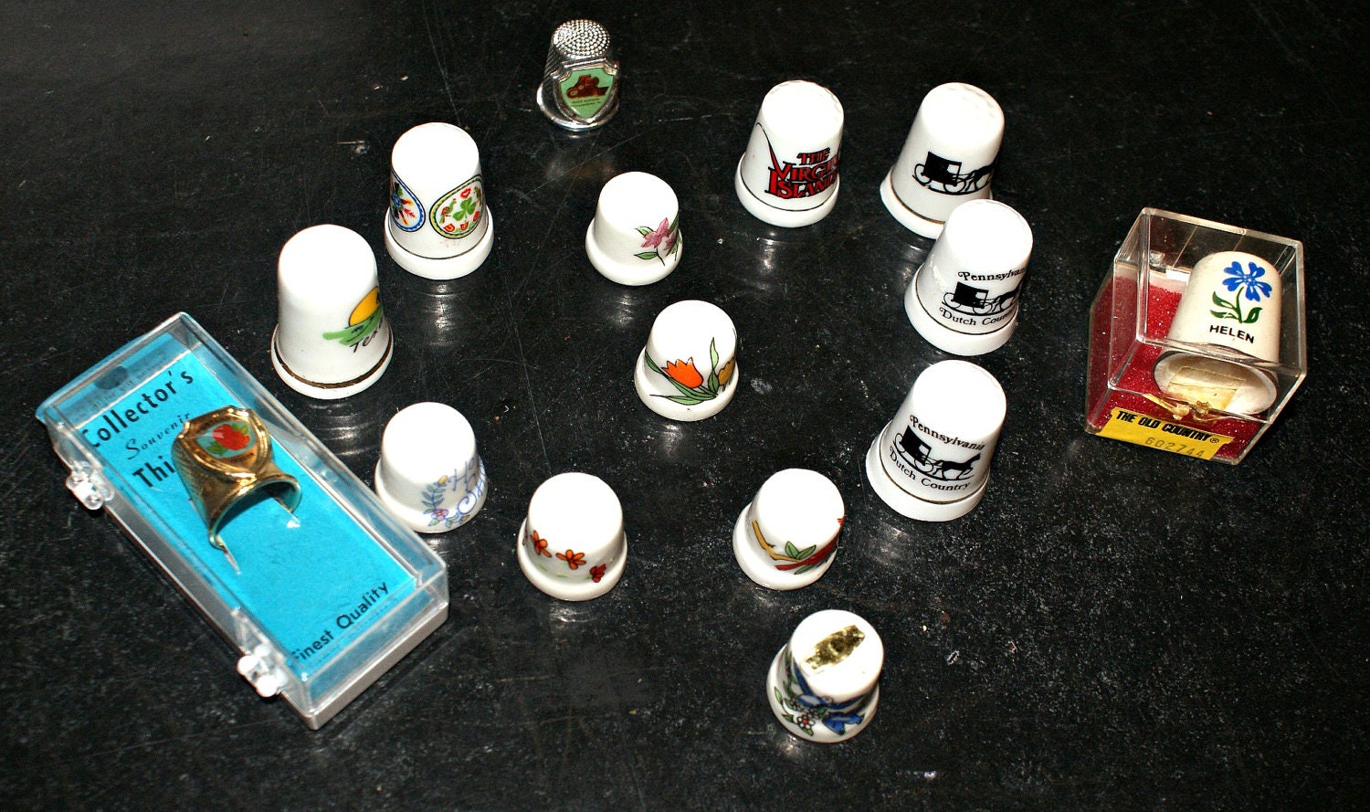 Thimbles Lot Vintage Souvenir Collectible