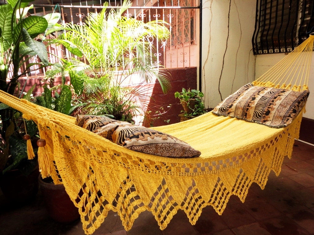 One Color Double Hammock Handmade Natural Cotton Triangle Fringe