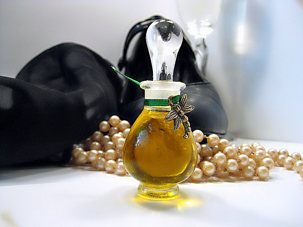 Little Black Dress Natural Botanical Perfume Woody Floral Essential Oil Non Toxic
