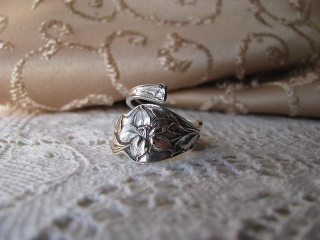 Sterling Spoon Ring -  Spoon Jewelry - Spoon Ring - Vintage Sterling Spoon - Flower -  Art Nouveau - c. 1904