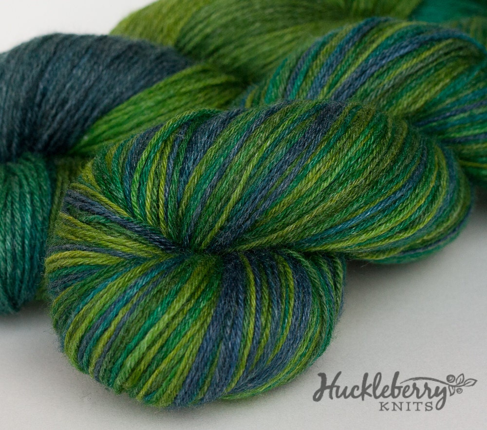80/20 Blue-Faced Leicester/bamboo yarn, green, blue, 3.5 oz: SUMMER'S DAY