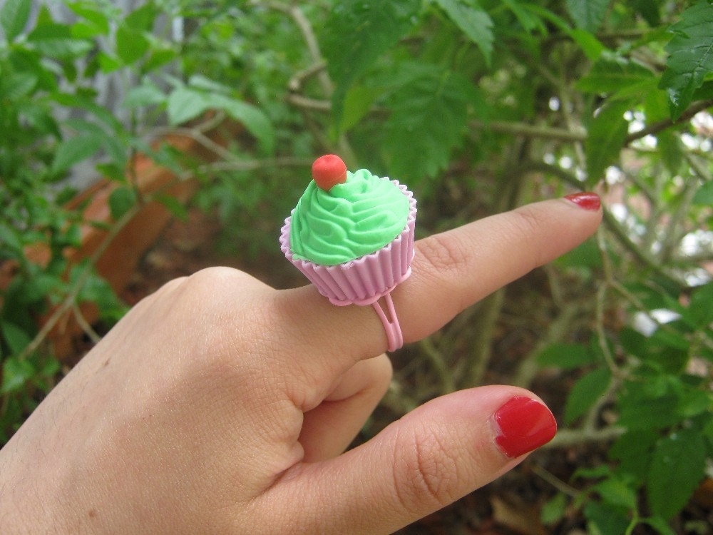 Mint frosting cupcake eraser ring