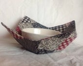 Micro-bowl hot pad - Patchwork-   soup bowl cozy /potholder for the microwave