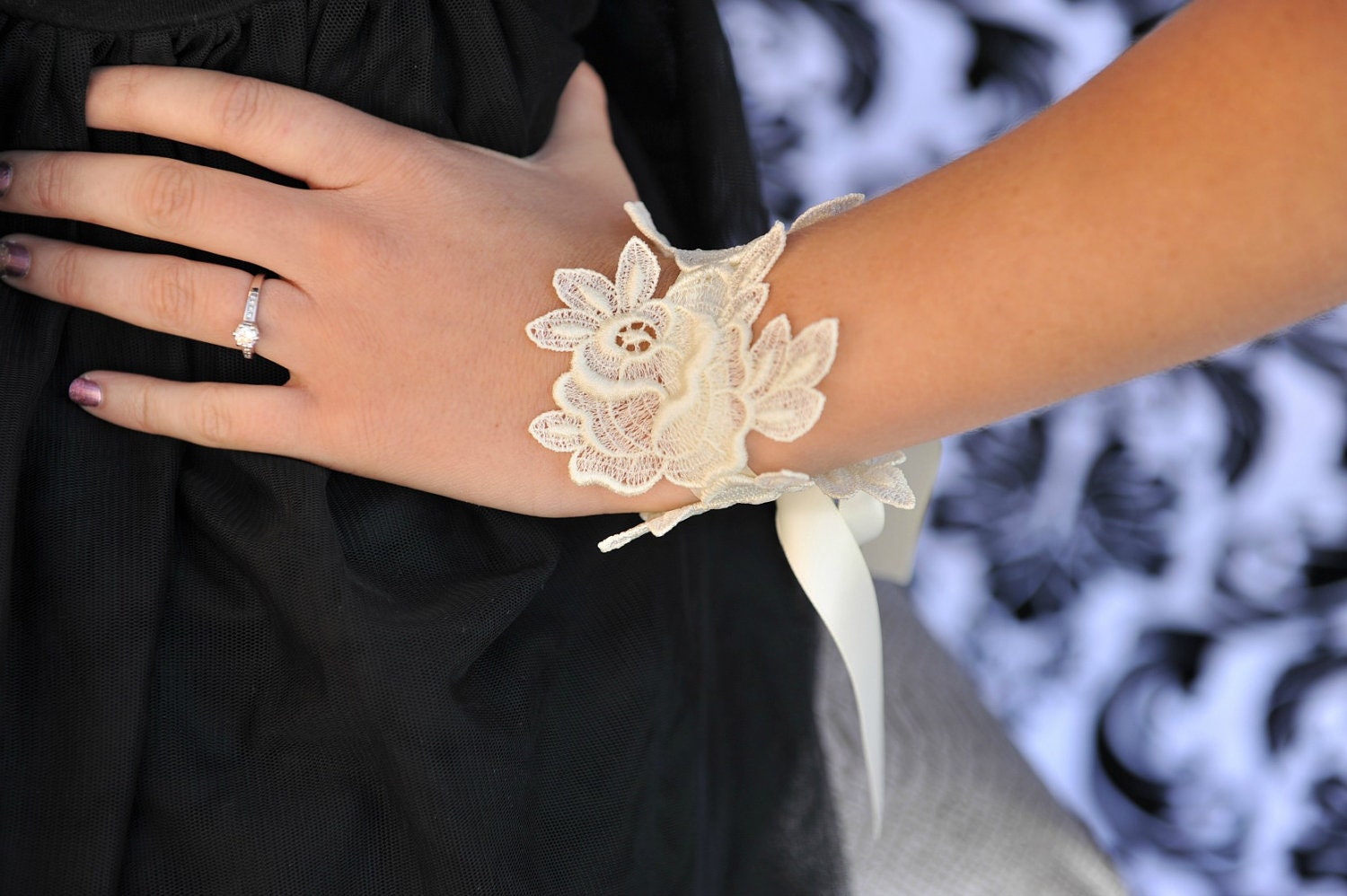 Polyantha Rose lace bracelet ivory with ribbon tie
