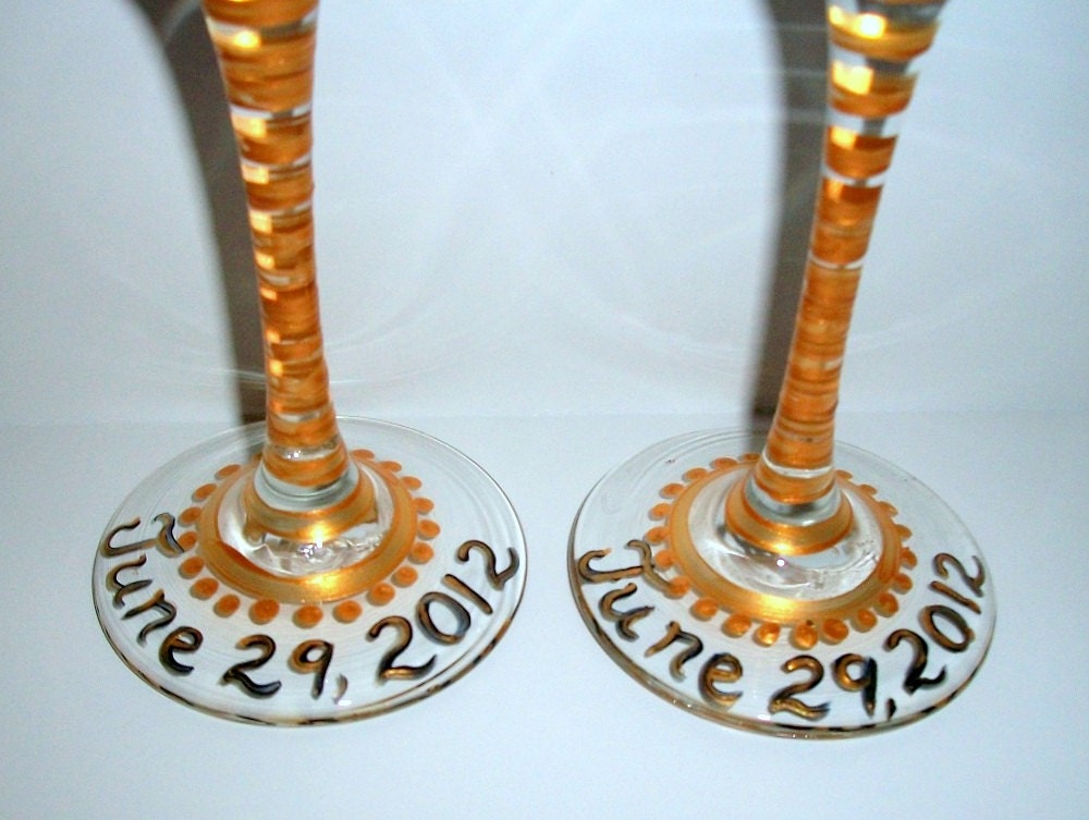 Handpainted Champagne Flutes Hand Painted Peacock Feathers Set of 2, Peacock Wedding,Anniversary,Gift