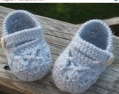 ON SALE Lacy Crochet Baby Booties - BitsOfFiber