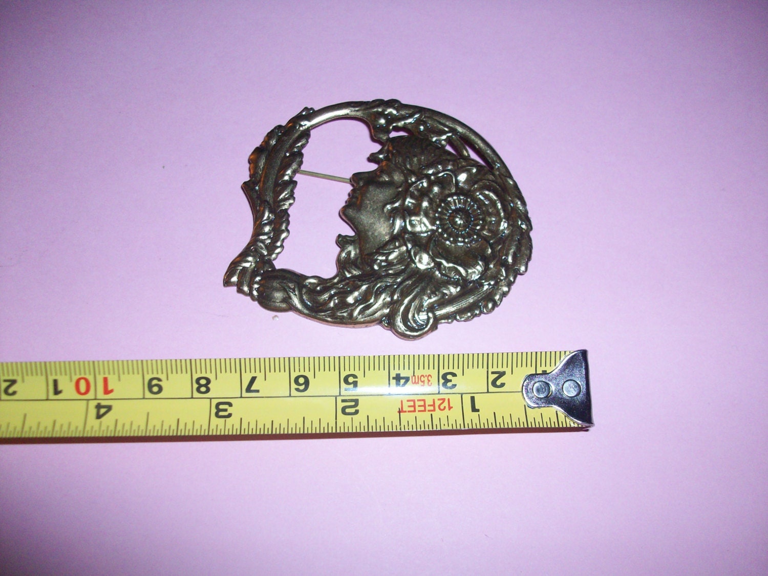 Victorian Lady Brooch (MM345)