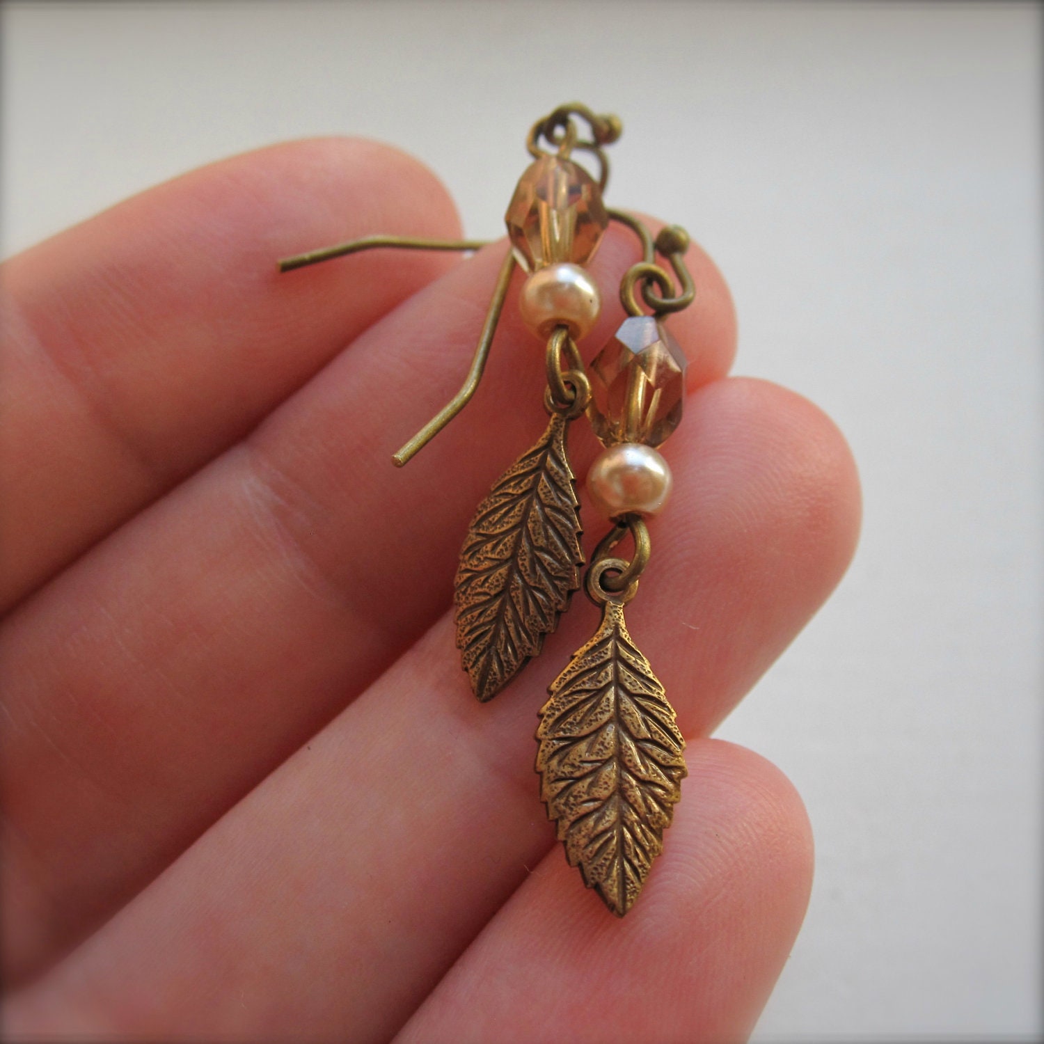 Autumn Earrings - Hazel - Leaf Earrings - Brass - Dangle Earrings - Gift Under 20 - Pearl - Fall - Elegant