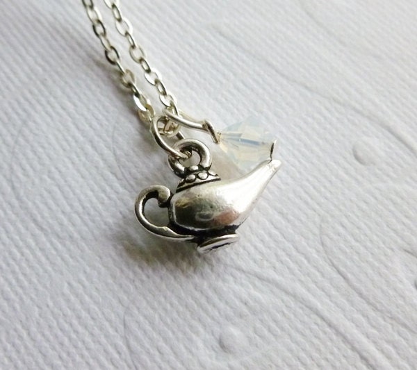 Aladdins Lamp Necklace - Silver