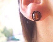 minimalist retro carnelian studs - round, delicate, red, romantic elegant studs