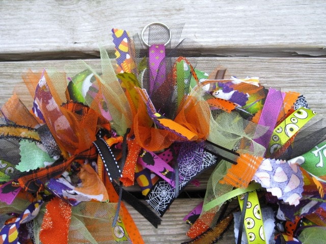 Halloween Wreath, Fall Wreath, Halloween Decoration, Fabric Wreath and Ribbon Wreath for Halloween