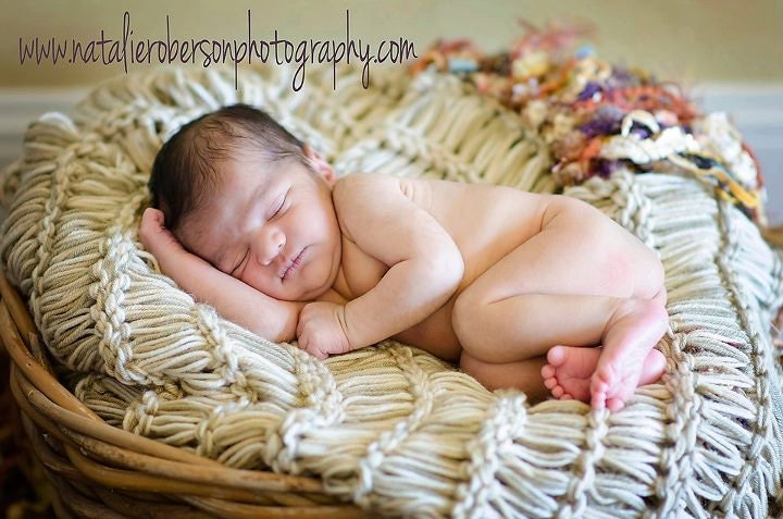 Throw Blanket Fringe Decor. Multicolor Cozy Afghan for Sisters, Siblings, Friends, Sisterhood