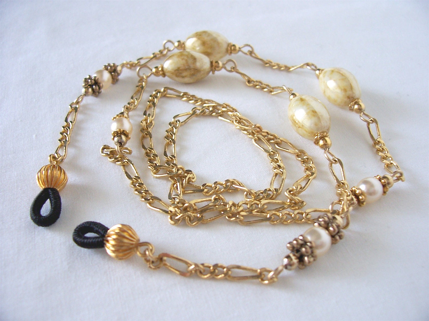 eyeglass chain, eyeglass holder, gold tone eyeglass chain, eyeglass necklace, November trends,  Fall fashion, ooak, gift idea