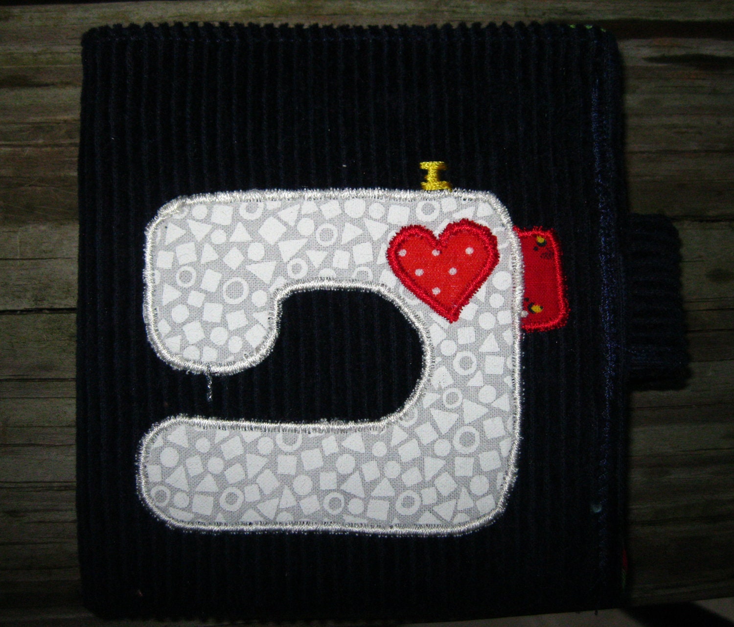 love to sew handmade Wallet lots of pockets zipper change pocket one-of-a-kind
