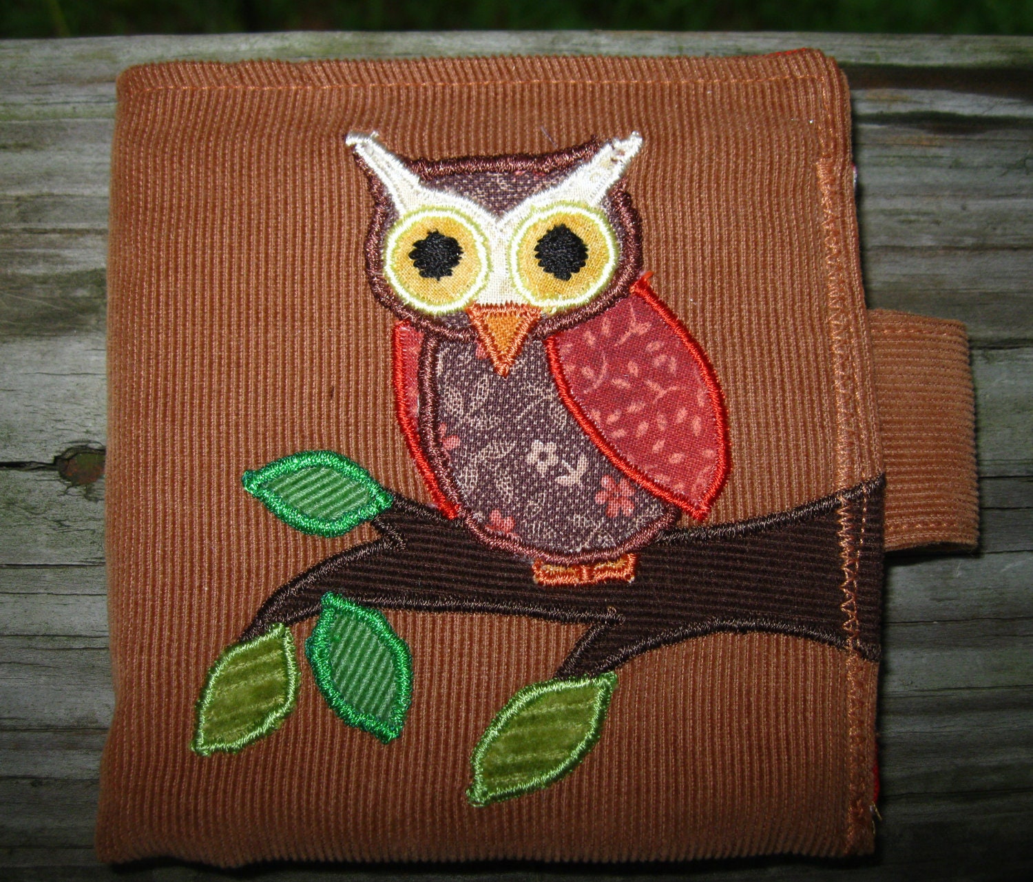 owl & green leaves handmade Wallet lots of pockets zipper change pocket one-of-a-kind