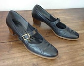 Vintage 60s/70s Black Leather Mary Janes - Size 7.5 / 38