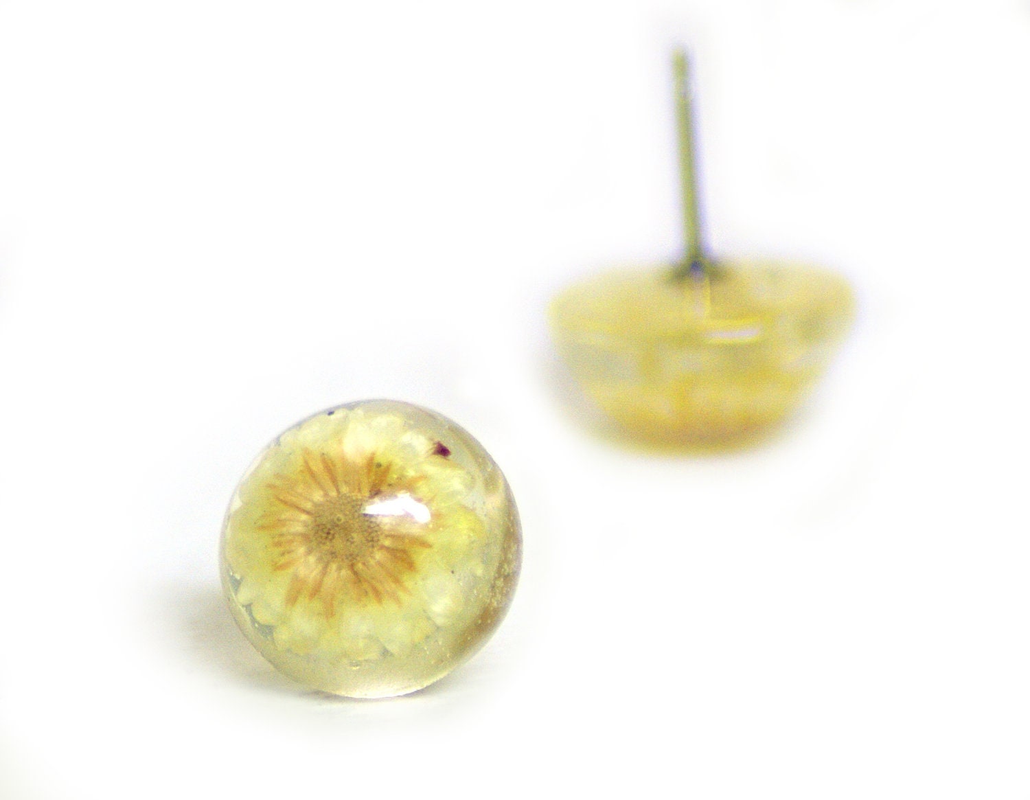 White Earrings- White jewelry- Real Flower Earrings-White Flowers- White Flower Jewelry- Resin Jewelry- Post Earrings- Stud Earrings