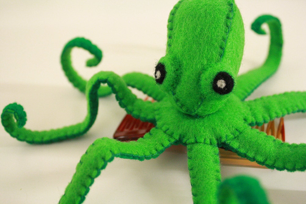 RESERVED FOR THEJILLERS - green felt octopus fascinator