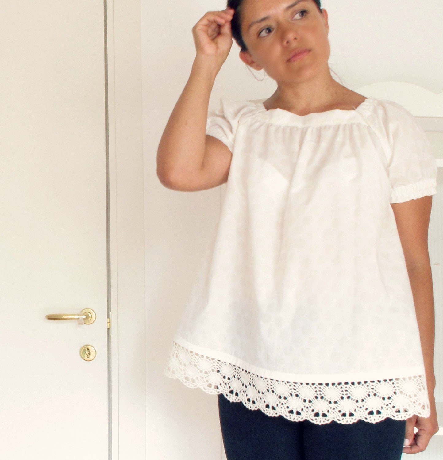 Women's blouse light cream, balloon sleeves shirt. Beige blouse, crocheted trim. Sizes US 2, 4, 6. Made to order.