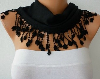 Women Pashmina  Scarf  - Cotton Scarf - - Cowl with Lace  Edge - Black - fatwoman