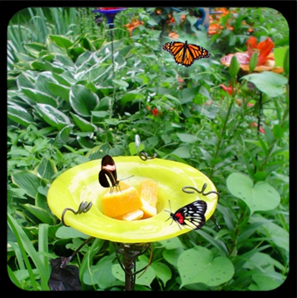 Glass GARDEN STAKE, Dragonfly, BUTTERFLY Feeder, Bird Feeder, smoky violet, stained glass, copper