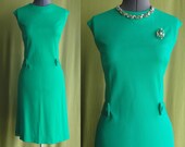 Vintage 1960s Teal Green with belted Detail Size Medium