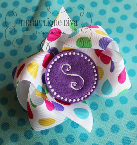 Circle Dot and Lace Stitch Frame Bow Centers Embroidery Design Machine Applique