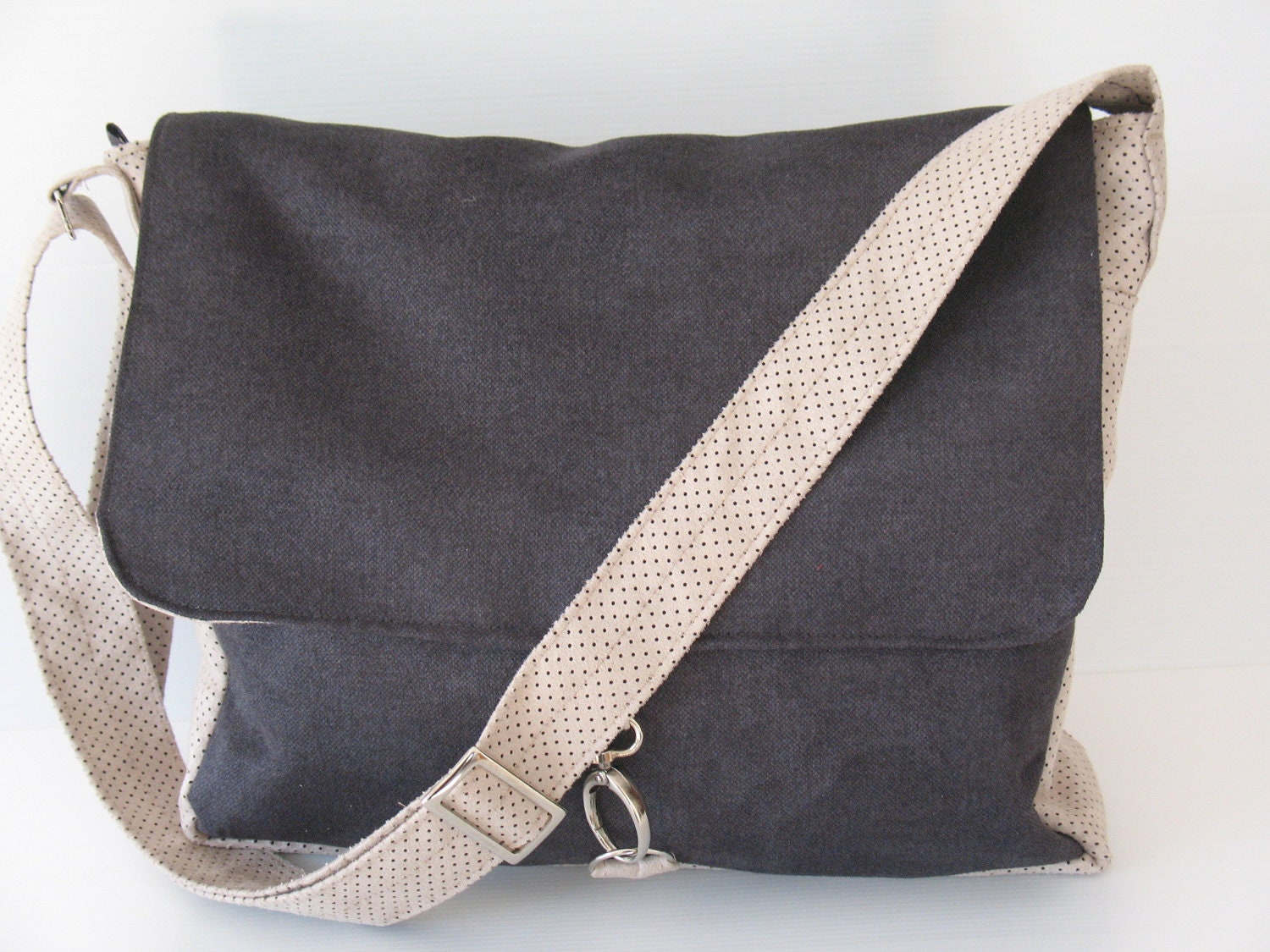 laptop messenger bag,  large vegan bag, outside pocket bag, cross body bag, anthracite grey  off white , over the shoulder bag,