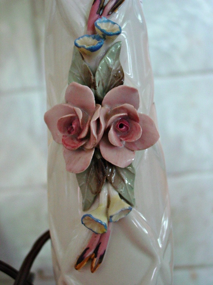 Retro Ceramic Boudoir/Bedroom Light with applied flowers