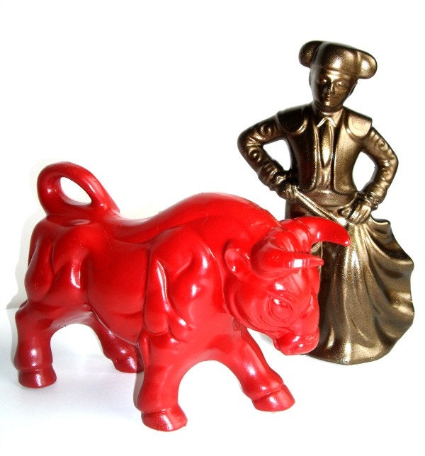 Bull and Bull fighter figurine set. Home decor, ceramics, hollywood regency