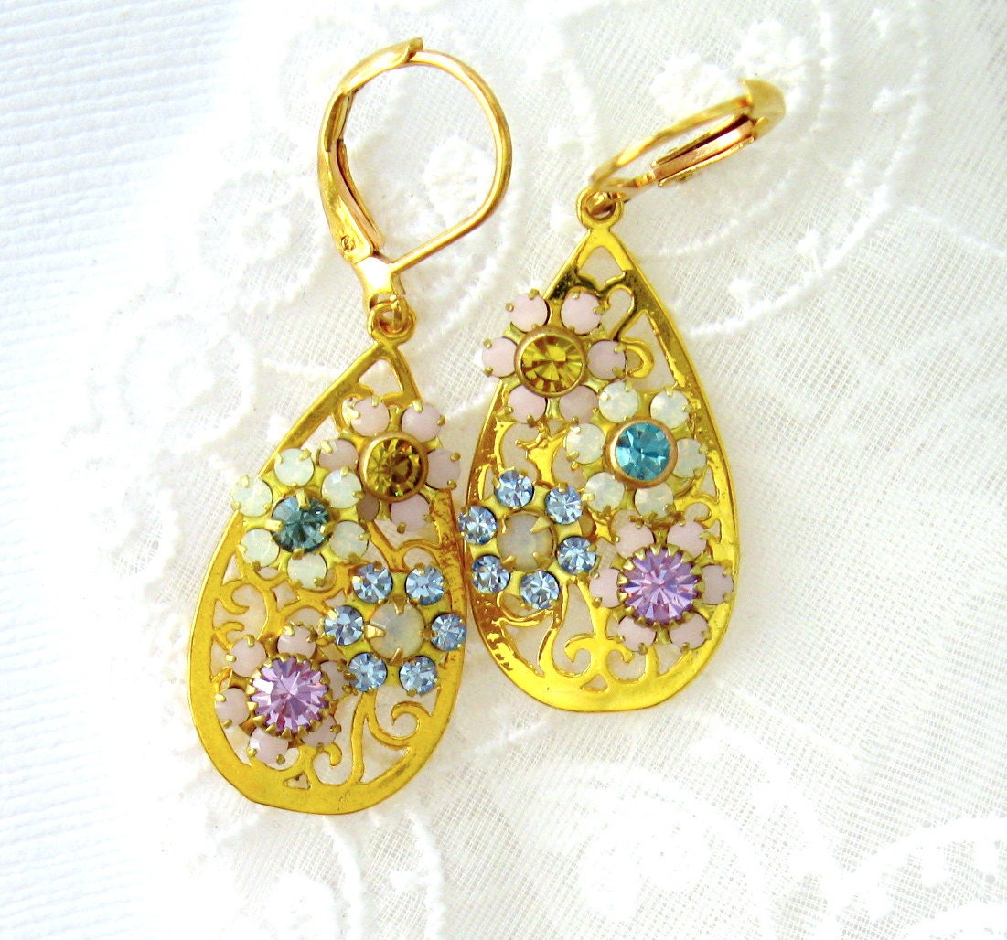 Flower crystal filigree earrings Multi-color flower earrings CONSTANT GARDENER Gold plated filigree Handcrafted earrings Dangle earrings