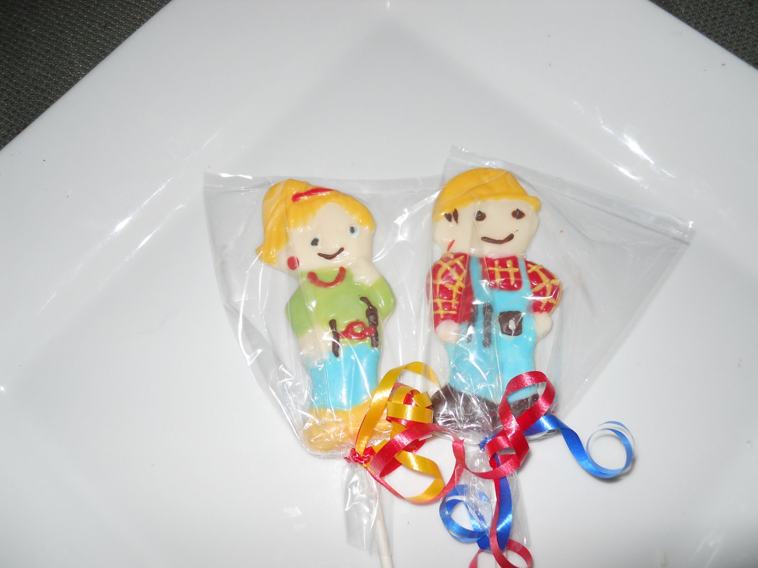12 Bob the builder Kids Birthday Favors 6 Bob 6 Wendy Gourmet Chocolate Lollipops Birthday Party Favor Kids